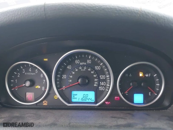 2012 Hyundai Veracruz Limited with VIN KM8NU4CC7CU180464, listed as a IAAI auction lot 41645488 with 116,844 mi miles. Bid and sale history available at carsss.com. Image 7.