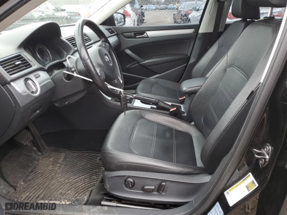 2013 Volkswagen Passat SE with VIN 1VWBP7A33DC092342, listed as a Copart auction lot 45285785 with 0 mi miles and Salvage Title. Bid and sale history available at carsss.com. Image 7.