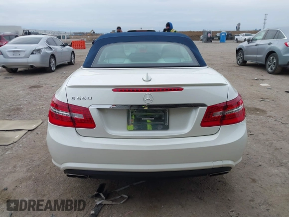 2011 Mercedes-Benz E-Class E 550 with VIN WDDKK7CF7BF108732, listed as a IAAI auction lot 41592820 with 53,640 mi miles. Bid and sale history available at carsss.com. Image 16.