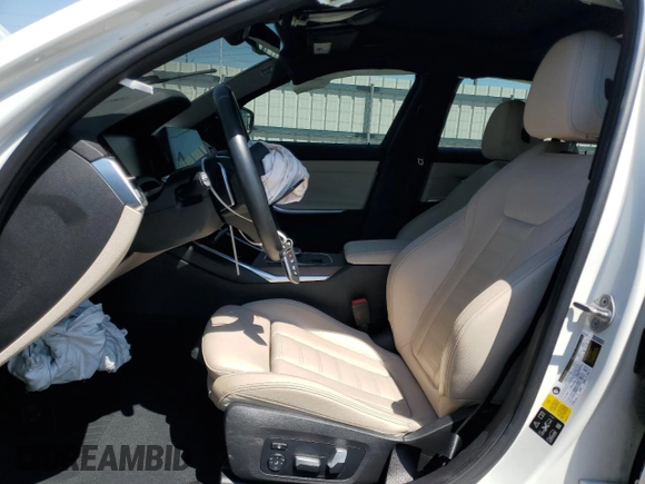 2021 BMW 3 Series 330i xDrive with VIN 3MW5R7J01M8B48136, listed as a Copart auction lot 52376245 with 47,411 mi miles and Salvage Title. Bid and sale history available at carsss.com. Image 7.