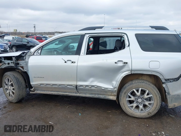 2020 GMC Acadia SLT with VIN 1GKKNULS5LZ110321, listed as a IAAI auction lot 41441439 with 116,507 mi miles and . Bid and sale history available at DreamBid. Image 15.