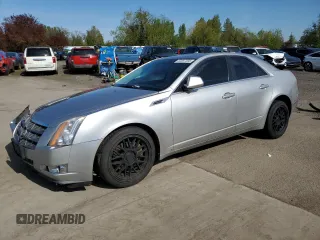 2008 Cadillac CTS RWD z VIN 1G6DV57V680140814, wystawiony jako Copart lot #52587205 z przebiegiem Nie podano mil oraz Szkoda całkowita • Salvage title. Historia ofert i sprzedaży dostępna na DreamBid. Obrazek 1.