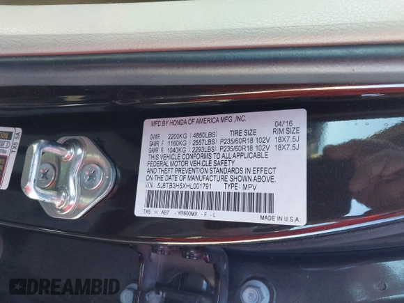 2017 Acura RDX w/Technology Pkg with VIN 5J8TB3H5XHL001791, listed as a IAAI auction lot 41332900 with 120,808 mi miles. Bid and sale history available at carsss.com. Image 9.