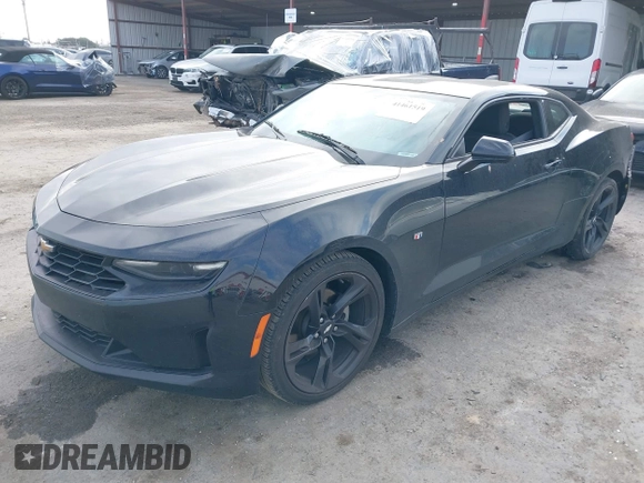 2019 Chevrolet Camaro 1LS with VIN 1G1FB1RX8K0122515, listed as a IAAI auction lot 41461519 with 118,339 mi miles. Bid and sale history available at carsss.com. Image 2.