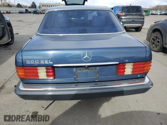 1986 Mercedes-Benz 560 with VIN WDBCA39D0GA267806, listed as a Copart auction lot 49870225 with 117,401 mi miles and Clean Title. Bid and sale history available at DreamBid. Image 6.