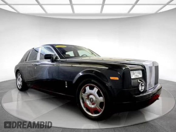 2007 Rolls-Royce Phantom z VIN SCA1S68547UX08XXX, wystawiony jako Copart lot #59255705 z przebiegiem 27 777 mil mil oraz Tytuł czysty. Historia ofert i sprzedaży dostępna na DreamBid. Obrazek 1.