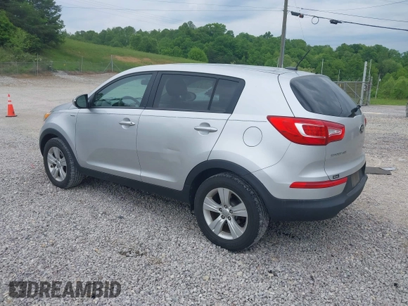 2013 Kia Sportage LX z VIN KNDPBCA20D7419196, wystawiony jako IAAI lot #42209189 z przebiegiem 146 591 mil mil oraz . Historia ofert i sprzedaży dostępna na DreamBid. Obrazek 3.