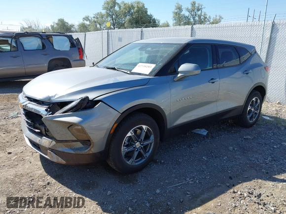 2025 Chevrolet Blazer LT с VIN 3GNKBHR41SS192166, выставлен на аукционе IAAI как лот 42720283 с пробегом 8 678 миль миль и . История ставок и продаж доступна на DreamBid. Изображение 17.