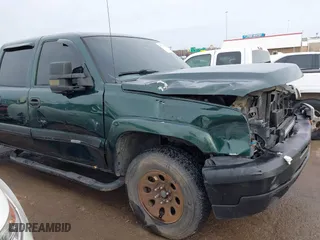 2005 Chevrolet Silverado 1500 LS with VIN 2GCEK13T551156428, listed as a IAAI auction lot 41731983 with 274,185 mi miles. Bid and sale history available at carsss.com. Image 6.