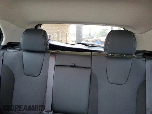 2021 Buick Encore GX Select with VIN KL4MMDS25MB072229, listed as a Copart auction lot 60198005 with 39,401 mi miles and Salvage title. Bid and sale history available at DreamBid. Image 10.