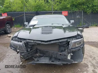 2015 Chevrolet Camaro SS with VIN 2G1FK1EJ3F9241375, listed as a IAAI auction lot 42410332 with 90,000 mi miles and . Bid and sale history available at DreamBid. Image 13.