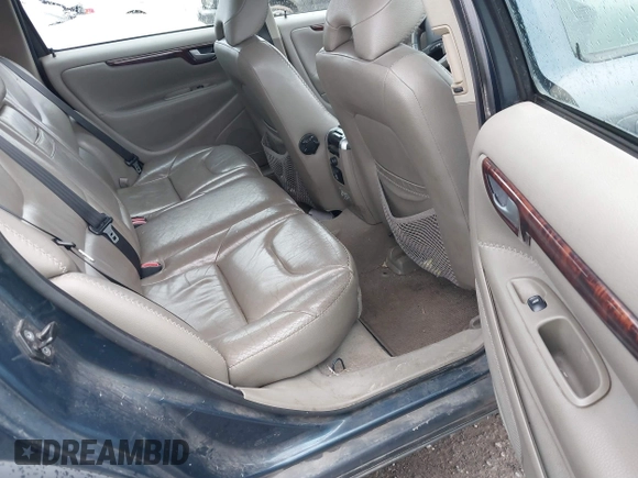 2005 Volvo XC70 with VIN YV1SZ592X51200928, listed as a IAAI auction lot 41505570 with 212,535 mi miles and . Bid and sale history available at DreamBid. Image 8.