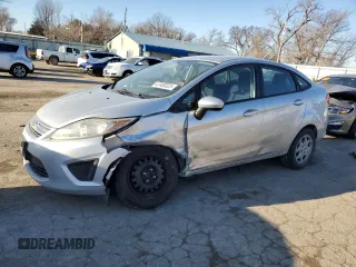 2011 Ford Fiesta SE z VIN 3FADP4BJ3BM130175, wystawiony jako Copart lot #47480325 z przebiegiem 77 874 mil mil oraz Szkoda całkowita • Salvage title. Historia ofert i sprzedaży dostępna na DreamBid. Obrazek 1.