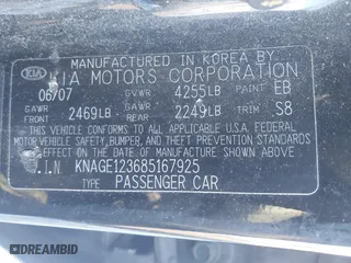 2008 Kia Optima LX with VIN KNAGE123685167925, listed as a IAAI auction lot 41072279 with 168,180 mi miles. Bid and sale history available at carsss.com. Image 9.