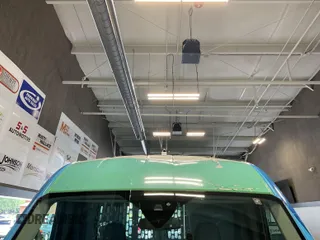 2018 Ford Transit with VIN 1FTYE1CM6JKB31142, listed as a IAAI auction lot 42785382 with 79,664 mi miles and . Bid and sale history available at DreamBid. Image 4.