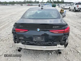 2021 BMW 2 Series 228i xDrive z VIN WBA73AK07M7H22488, wystawiony jako Copart lot #56281555 z przebiegiem 56 412 mil mil oraz Szkoda całkowita • Salvage title. Historia ofert i sprzedaży dostępna na DreamBid. Obrazek 6.