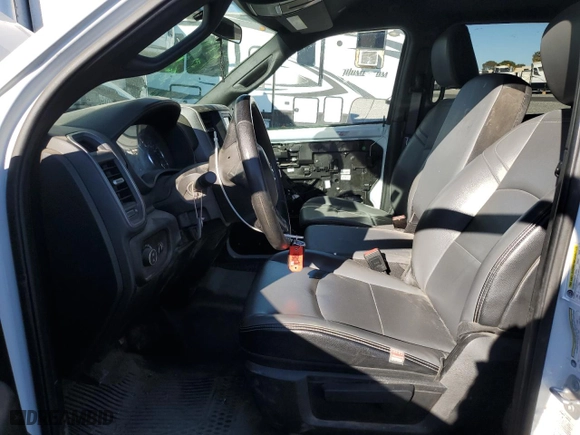 2022 Ram 2500 Tradesman with VIN 3C6UR4CJ7NG270629, listed as a Copart auction lot 46321675 with 61,448 mi miles and Salvage Title. Bid and sale history available at carsss.com. Image 7.