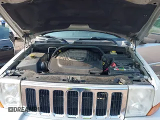 2007 Jeep Commander Limited с VIN 1J8HH58277C547850, выставлен на аукционе IAAI как лот 42387730 с пробегом 214 538 миль миль и . История ставок и продаж доступна на DreamBid. Изображение 10.