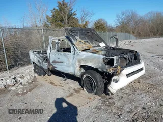 2005 Toyota Tacoma PreRunner z VIN 5TETU62N05Z020690, wystawiony jako IAAI lot #41435457 z przebiegiem Nie podano mil oraz . Historia ofert i sprzedaży dostępna na DreamBid. Obrazek 1.