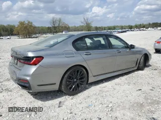 2022 BMW 7 Series 740i with VIN WBA7T2C09NCJ48292, listed as a Copart auction lot 51650315 with 21,585 mi miles and Salvage Title. Bid and sale history available at carsss.com. Image 3.
