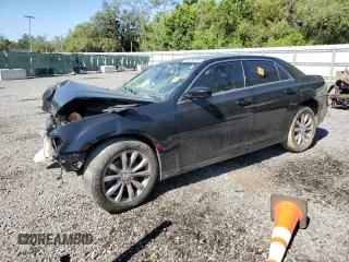 2018 Chrysler 300 Touring L z VIN 2C3CCARG5JH226787, wystawiony jako Copart lot #53628725 z przebiegiem Nie podano mil oraz Czysty tytuł • Clean title. Historia ofert i sprzedaży dostępna na DreamBid. Obrazek 1.