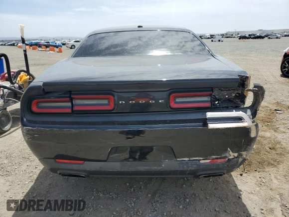2016 Dodge Challenger SXT z VIN 2C3CDZAG8GH148604, wystawiony jako Copart lot #56433775 z przebiegiem 111 531 mil mil oraz Szkoda całkowita • Salvage title. Historia ofert i sprzedaży dostępna na DreamBid. Obrazek 6.