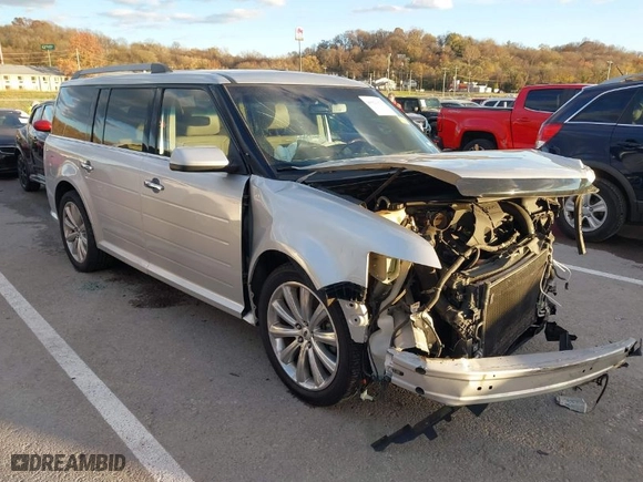 2019 Ford Flex Limited EcoBoost with VIN 2FMHK6DTXKBA16062, listed as a IAAI auction lot 40921830 with 80,880 mi miles. Bid and sale history available at carsss.com. Image 1.