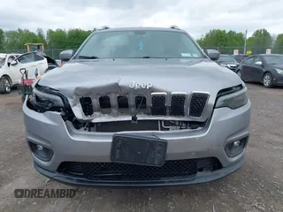 2019 Jeep Cherokee Latitude Plus z VIN 1C4PJMLB9KD287978, wystawiony jako IAAI lot #42228505 z przebiegiem 207 539 mil mil oraz . Historia ofert i sprzedaży dostępna na DreamBid. Obrazek 12.