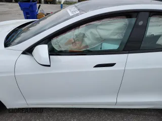 2022 Tesla Model S with VIN 5YJSA1E50NF476127, listed as a Copart auction lot 60225465 with Not provided miles and Salvage title. Bid and sale history available at DreamBid. Image 7.