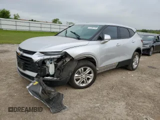 2019 Chevrolet Blazer z VIN 3GNKBBRA1KS696459, wystawiony jako Copart lot #51384145 z przebiegiem 37 627 mil mil oraz Szkoda całkowita • Salvage title. Historia ofert i sprzedaży dostępna na DreamBid. Obrazek 1.