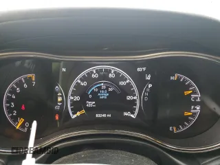 2020 Jeep Grand Cherokee High Altitude z VIN 1C4RJFCG5LC206434, wystawiony jako Copart lot #56097825 z przebiegiem 83 246 mil mil oraz Szkoda całkowita • Salvage title. Historia ofert i sprzedaży dostępna na DreamBid. Obrazek 9.