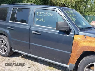 2008 Jeep Patriot Sport with VIN 1J8FF28W68D710532, listed as a IAAI auction lot 40333556 with 93,728 mi miles and . Bid and sale history available at carsss.com. Image 13.