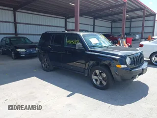 2015 Jeep Patriot High Altitude z VIN 1C4NJRFB1FD413028, wystawiony jako IAAI lot #42648127 z przebiegiem 133 306 mil mil oraz . Historia ofert i sprzedaży dostępna na DreamBid. Obrazek 1.
