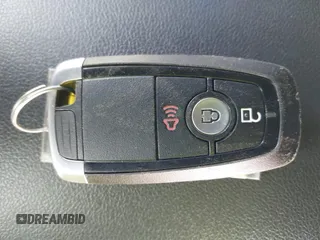 2022 Ford Escape SE z VIN 1FMCU9G68NUA63682, wystawiony jako IAAI lot #40468213 z przebiegiem 52 278 mil mil oraz . Historia ofert i sprzedaży dostępna na DreamBid. Obrazek 11.