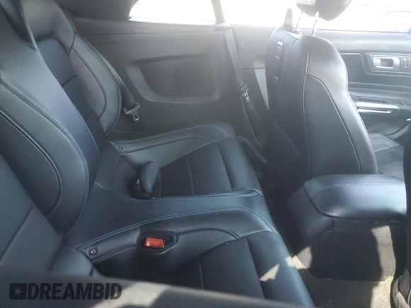 2018 Ford Mustang EcoBoost Premium z VIN 1FATP8UH5J5125142, wystawiony jako Copart lot #59035025 z przebiegiem 154 596 mil mil oraz Szkoda całkowita • Salvage title. Historia ofert i sprzedaży dostępna na DreamBid. Obrazek 10.