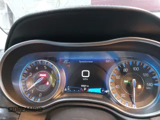 2015 Chrysler 300 Limited with VIN 2C3CCARGXFH892146, listed as a IAAI auction lot 41675840 with 60,527 mi miles. Bid and sale history available at carsss.com. Image 7.