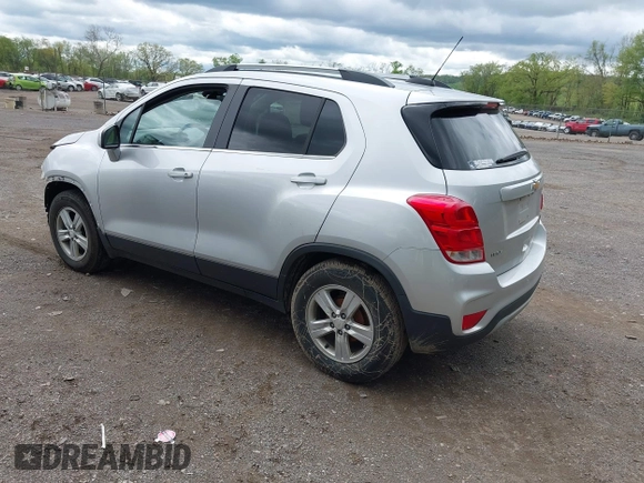 2019 Chevrolet Trax LT z VIN 3GNCJLSB4KL256651, wystawiony jako IAAI lot #42179904 z przebiegiem 132 143 mil mil oraz . Historia ofert i sprzedaży dostępna na DreamBid. Obrazek 3.