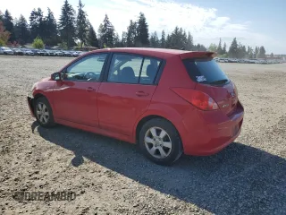 2009 Nissan Versa S z VIN 3N1BC13E19L410760, wystawiony jako Copart lot #55303895 z przebiegiem 84 014 mil mil oraz Szkoda całkowita • Salvage title. Historia ofert i sprzedaży dostępna na DreamBid. Obrazek 2.