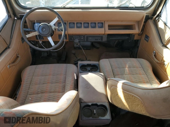 1995 Jeep Wrangler S with VIN 1J4FY19P4SP297464, listed as a Copart auction lot 82138474 with 177,010 mi miles and Clean Title. Bid and sale history available at carsss.com. Image 8.
