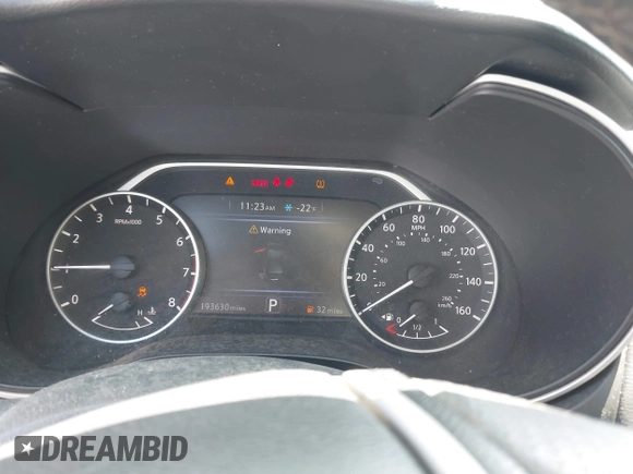 2017 Nissan Maxima Platinum with VIN 1N4AA6AP5HC413077, listed as a IAAI auction lot 40795641 with 193,630 mi miles and . Bid and sale history available at DreamBid. Image 7.