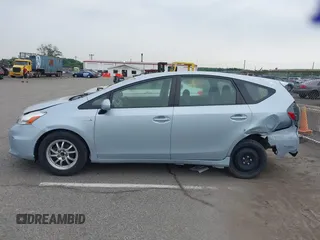 2014 Toyota Prius Two z VIN JTDZN3EU9E3338444, wystawiony jako IAAI lot #42475482 z przebiegiem 63 900 mil mil oraz . Historia ofert i sprzedaży dostępna na DreamBid. Obrazek 14.