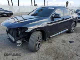 2023 BMW X4 M40i with VIN 5UX43DT0XP9R99758, listed as a Copart auction lot 44651255 with 20,105 mi miles and Salvage Title. Bid and sale history available at carsss.com. Image 1.