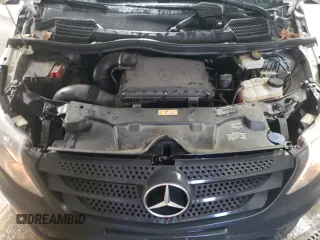 2022 Mercedes-Benz Metris Cargo z VIN W1YV0BEY1N4149965, wystawiony jako Copart lot #45751045 z przebiegiem 44 750 mil mil oraz Szkoda całkowita • Salvage title. Historia ofert i sprzedaży dostępna na DreamBid. Obrazek 11.