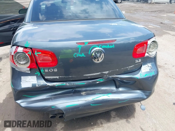2007 Volkswagen Eos 3.2L с VIN WVWFB71F27V027570, выставлен на аукционе IAAI как лот 42251879 с пробегом 113 736 миль миль и . История ставок и продаж доступна на DreamBid. Изображение 6.