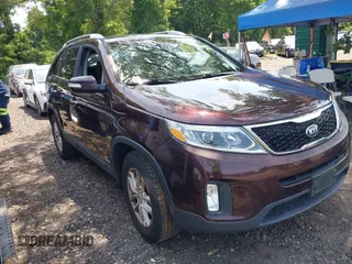2015 Kia Sorento LX с VIN 5XYKTDA64FG568023, выставлен на аукционе IAAI как лот 42669922 с пробегом 112 156 миль миль и . История ставок и продаж доступна на DreamBid. Изображение 13.