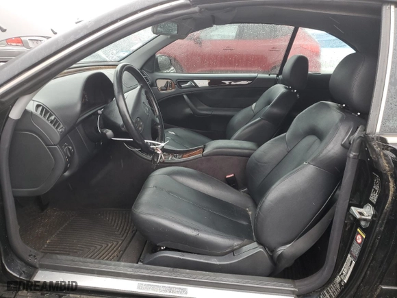 2000 Mercedes-Benz CLK-Class with VIN WDBLK65G7YT046952, listed as a Copart auction lot 81919584 with 131,468 mi miles and Clean Title. Bid and sale history available at carsss.com. Image 7.