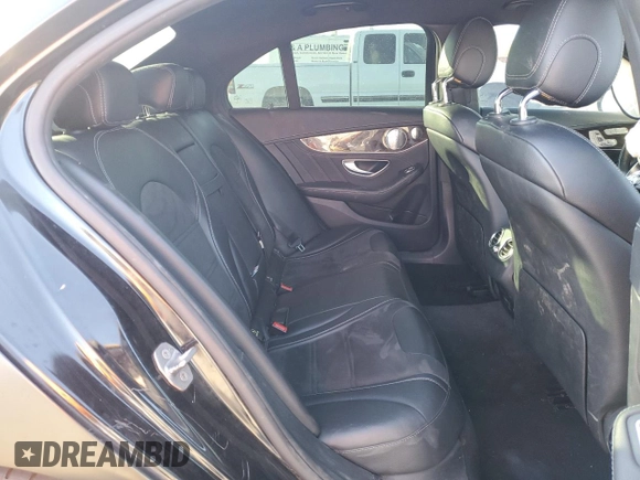 2017 Mercedes-Benz C 63 AMG с VIN 55SWF8GB9HU205956, выставлен на аукционе Copart как лот 72935004 с пробегом 81 191 миль миль и Списание • Salvage title. История ставок и продаж доступна на DreamBid. Изображение 10.