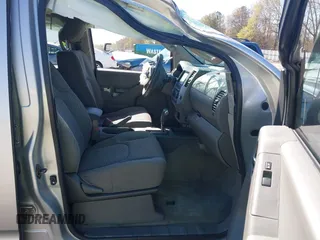 2016 Nissan Frontier SV z VIN 1N6AD0ER4GN706950, wystawiony jako IAAI lot #41873108 z przebiegiem 207 734 mil mil oraz . Historia ofert i sprzedaży dostępna na DreamBid. Obrazek 5.