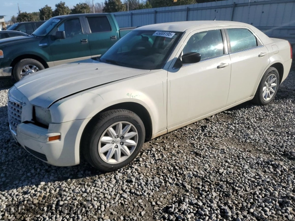 2008 Chrysler 300 LX with VIN 2C3KA43R38H105313, listed as a Copart auction lot 45889195 with 120,151 mi miles and Salvage Title. Bid and sale history available at carsss.com. Image 1.