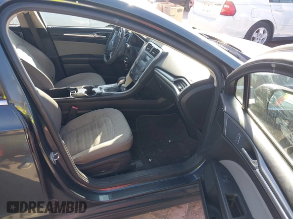 2016 Ford Fusion S z VIN 3FA6P0G7XGR126147, wystawiony jako IAAI lot #42577542 z przebiegiem 204 244 mil mil oraz . Historia ofert i sprzedaży dostępna na DreamBid. Obrazek 5.